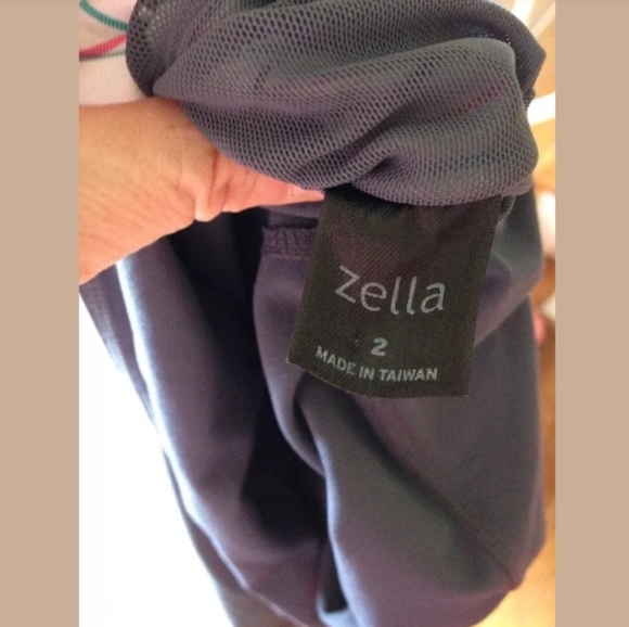 ZELLA Norstrom's Cropped Exercise Capri Pants XS - Picture 4 of 5